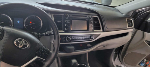 Toyota Highlander 3.5 Le V6 At