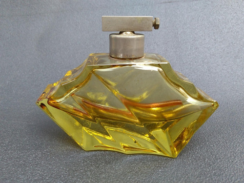 Gotica: Botella Cristal Perfume Amarillo  Cj03p1 Pfmr0 Zox