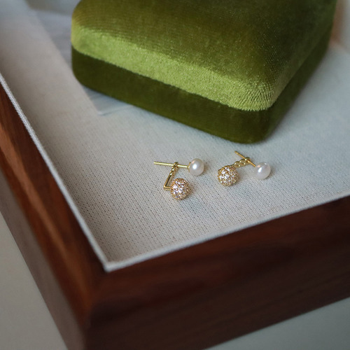 Pendientes Versátiles Con Forma De Perla Con Aguja De Plata