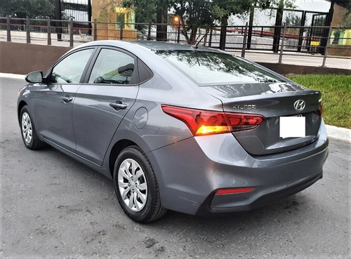 Imagen 4 de 15 de Hyundai Accent 2018 Gl