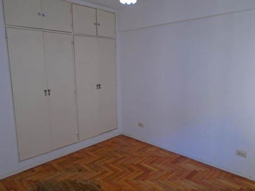 Venta Departamento De 2 Ambientes En Vicente López