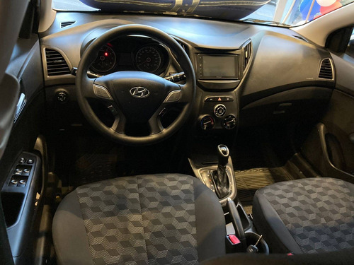 Imagem 5 de 8 de Hyundai Hb20 1.6 Comfort Plus 16v Flex 4p Automático
