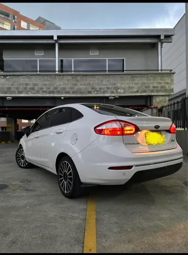 Ford Fiesta 1.6 Titanium Mt
