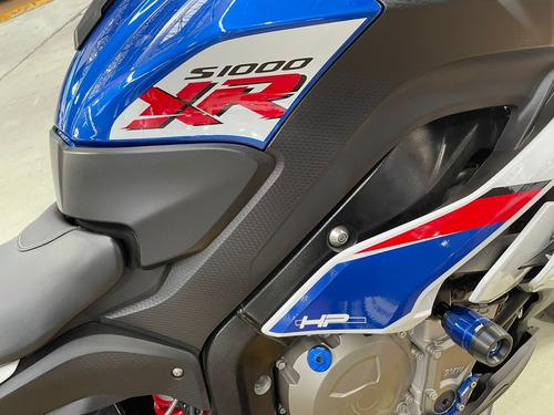 Imagem 9 de 12 de Bmw S 1000 Xr 2018 Top Hp Tricolor (16.000 Em Acessórios)