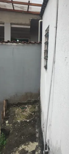 Casa 1 Quarto, Sala, Cozinha, Lavanderia E Banheiro.