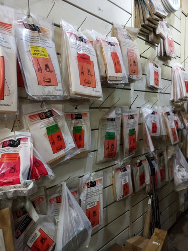Imagen 4 de 9 de Fondo De Comercio Venta Y Reparacion De Electrodomésticos 33 Años En El Rubromuy Buena Reputacionmicroondas.secarropas.cafeteras.pulido Menaje Aceromanijas Y Perillasrepuestos De Lavarropas