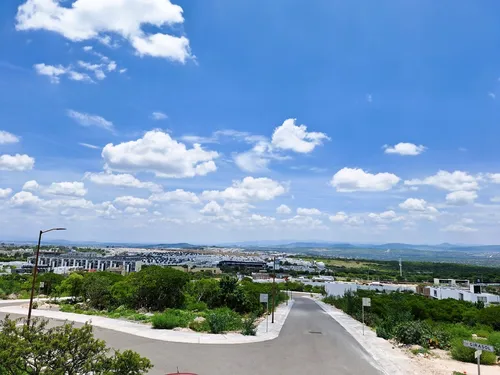 Casa En Renta En Zarú Frente Al Fraccionamiento Zakia - El Marques. Queretaro
