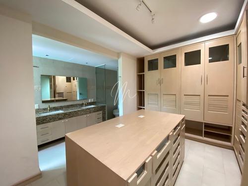 Imagen 21 de 30 de Casa En Venta En Cancun Residencial Villas Lagoon, El Table