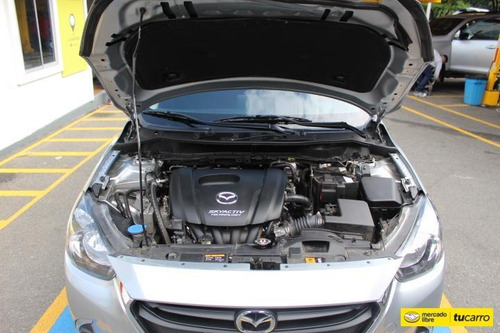 Mazda Mazda 2 Touring At 1500 Sedan