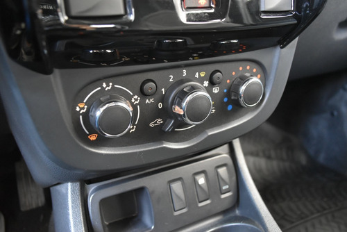Imagen 14 de 17 de Renault Duster 2.0 Ph2 4x2 Privilege 143cv