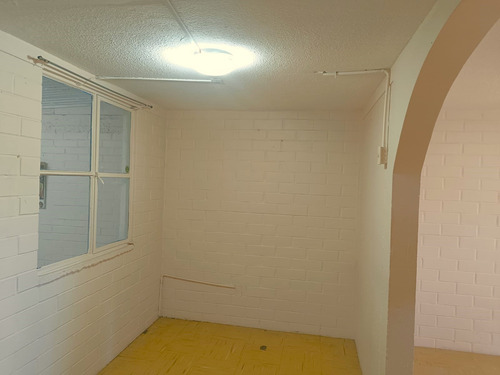 Se Vende Casa 2d 1b Ubicada En Sector De Pente Alto