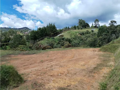 Lote En Venta, Vista Panorámica Y Excelente Ubicación, Guarne