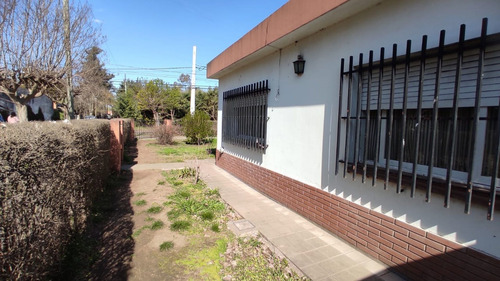 Imagen 15 de 28 de Casa 3 Ambientes Venta Ituzaingo Gran Lote Garage
