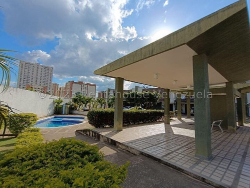 Townhouse Venta Concepto Abierto, Pozo De Agua, Piscina Y Area Social Para El Disfrute Familiar.el Rincon Valencia Carabobo Leida Falcon Lf25-158