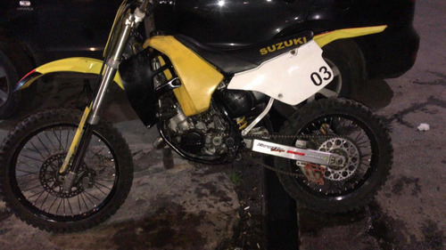 Moto Carrera Enduro Suzuki Rm 125