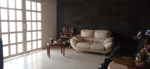 Imagen 3 de 14 de Vendo 2 Apartamentos Y 2 Locales 04122183505 Cod.22-24774