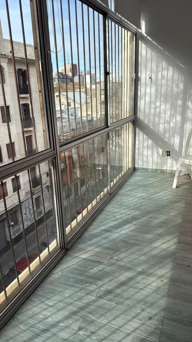 Apartamento De 1 Dormitorio En Barrio Sur  Muy Luminoso, Equipado Y A 2 Cuadras De La Rambla · Foto 4