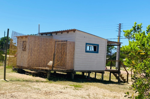 Imagen 10 de 23 de 3 Viviendas + 2 Terrenos A 100 Metros De La Playa Oportunidad De Inversión