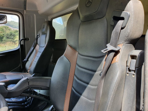 Imagem 6 de 15 de Mercedes-benz Axor 4144 6x4 Ano 2020 Traçado Caçamba