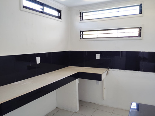 Oficina 126 M2 - Primer Piso Edificio Neovida En Quillota