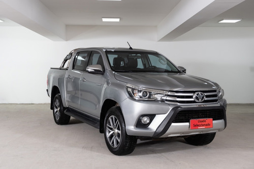 Imagen 8 de 15 de Toyota Hilux 4x4 Srx At