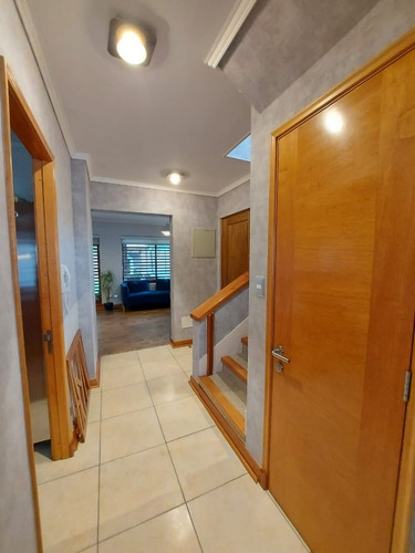 Imagen 2 de 30 de Vendo Confortable Casa En Lomas De San Andres