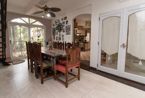 Imagen 7 de 30 de Excelente Casa De 4 Ambientes En Venta En Martinez!!