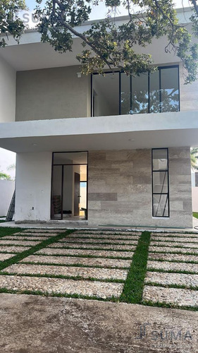 Casa En Venta En Fracc. Los Encinos, Altamira Tamaulipas. 