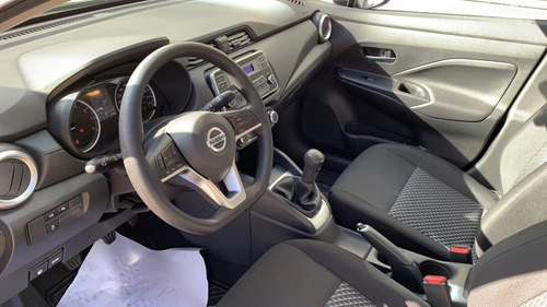 Nissan Versa Sense 1,6 Mt