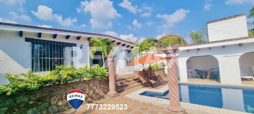 Venta De Casa En Hacienda Tetela, Cuernavaca Cv-4627