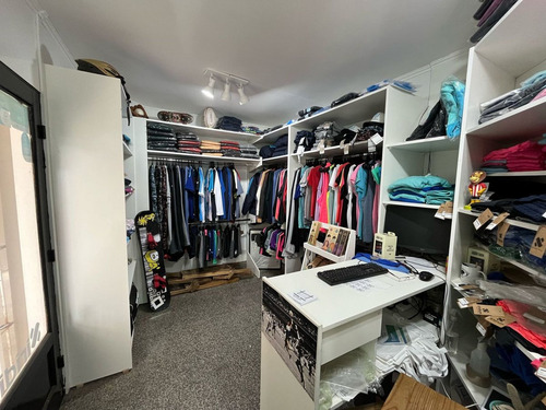 Venta En Block Local Y Departamento En Claromecó