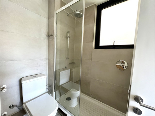 Depto.duplex En Venta 3dorm/3baños/2est./bod/la Dehesa/c.ale
