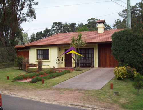 Casa En La Mansa, 3 Dormitorios.