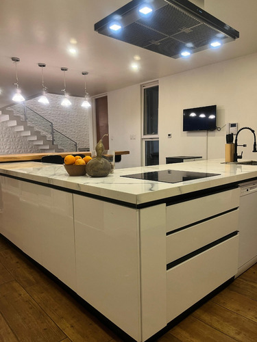 Espectacular Casa Autosustentable En Condominio Exclusivo
