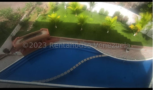 Apartamento En Venta Tanaguarena #24-3988 Johana Blanco 