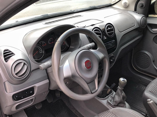 Fiat Palio Attractive 1.4 2013