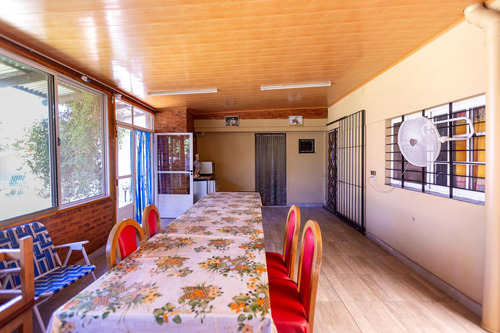 Casa 5 Amb Venta En Tesei Quincho Jardin Excelente