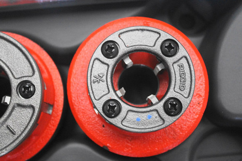 Ridgid 1/2 - 2 Modelo 12 - R Set Roscadora Manual
