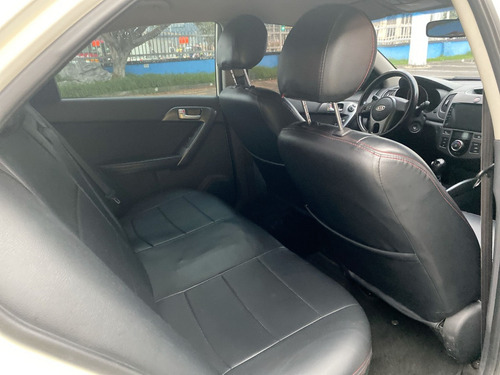 Kia CERATO FORTE 1.6
