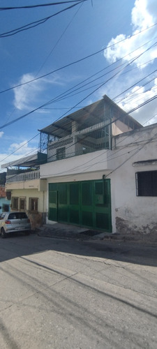 Casa Calle La Atlántida 