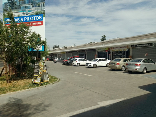 Local En Strip Center En Maipú