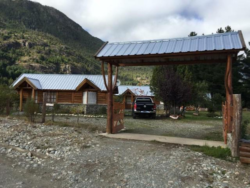 Imagen 6 de 11 de Lago Puelo, Excelente Complejo De 3 Cabañas Más Monoambiente A Media Cuadra De Ruta 16. Usd 169.000