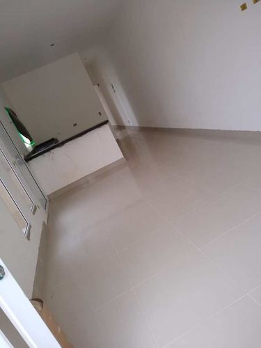 Imagem 8 de 17 de Casa Com 2 Dorms, Cidade São Pedro - Gleba C, Santana De Parnaíba - R$ 280 Mil, Cod: 235290 - V235290