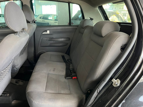 Volkswagen Crossfox 1.6 MI 8V FLEX 4P MANUAL