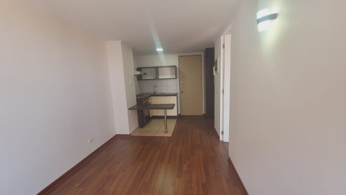 Av. Vicuña Mackenna / Metro Irarrazaval, 35 Mt, 1 Dorm, Pisc
