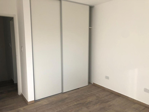Imagen 9 de 16 de Duplex De 4 Ambientes Excelente Oportunidad !!!!!