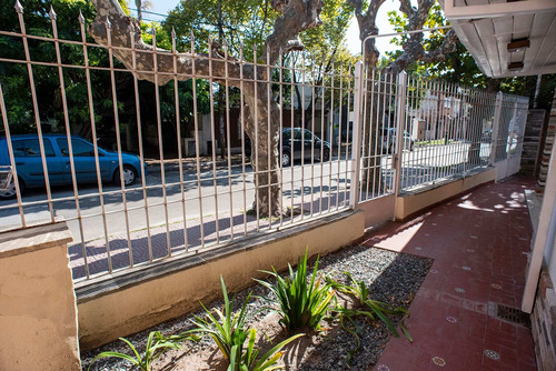 Imagen 3 de 29 de Venta Casa 4 Amb Patio Cochera Bernal