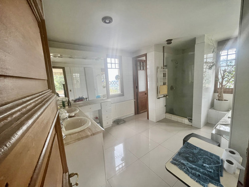 Casa En Condominio Con Piscina Y Vista (72687)