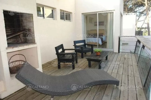 Venta Casa 5 Dormitorios Montoya La Barra