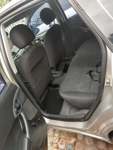 Ford Focus 1.6 Full 5 Puertas